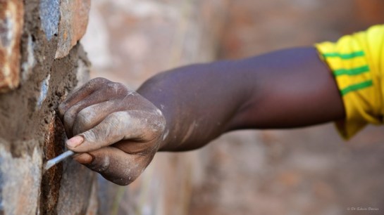 After a day the spare cement is scraped away