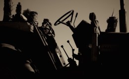 What is 4500kg, 80 HP, 4 WD&nbsp;?