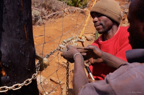 The chain must not be twisted!