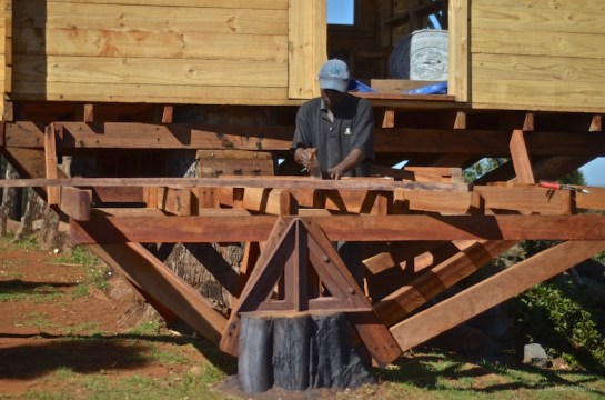 Now a well anchored inverted 3D truss foundation