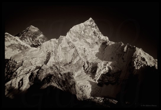 Eastern Highlander visits Everest