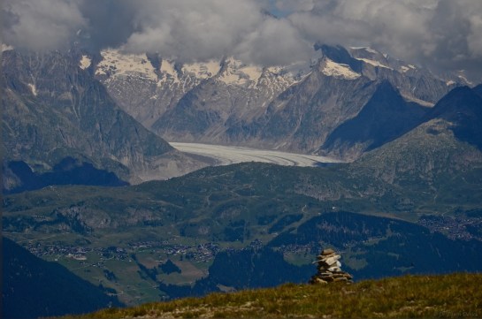 North to the Grosser Aletschgletscher