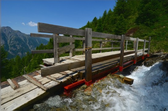 Someone takes their alpine bridge maintenance seriously