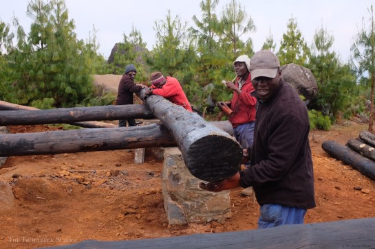 Building a real log cabin in Zimbabwe 4