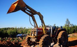 Hurler delivering stones over the trenches and into the building&nbsp;site