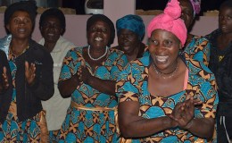 Memorial service and all night ‘pungwe’ at the Mabvira homestead,&nbsp;Nyatate