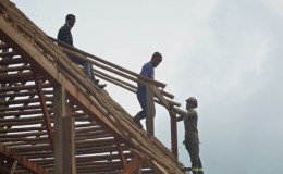 Post and beam construction – frame for dormer window in thatch – 12 Jan&nbsp;21