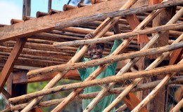 Post and beam construction –  mbariro or battens for thatching – 5 and 6 Jan&nbsp;21